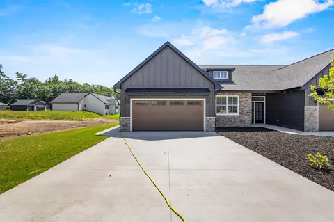 3365 Shawano Ave, Green Bay, WI 54313
