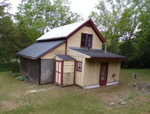 n1203 County Highway N, Neshkoro, WI 54960