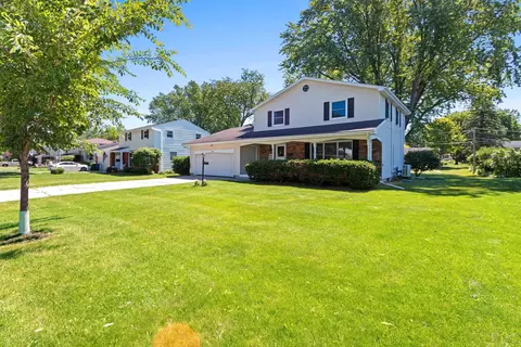 406 St Jude St, Green Bay, WI 54303