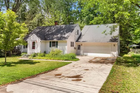 w8306 Cloverleaf Lake Road, Clintonville, WI 54929