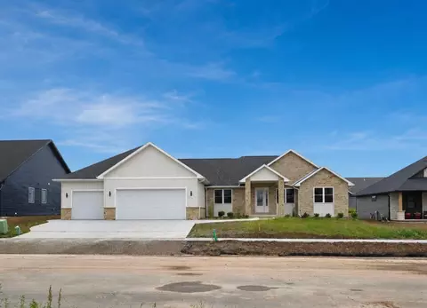 266 E Sweetwater Way, Appleton, WI 54913