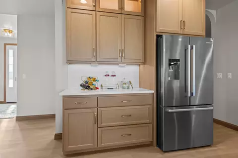 Kitchen - 266 E Sweetwater Way, Appleton, WI 54913 photo 16 of 16