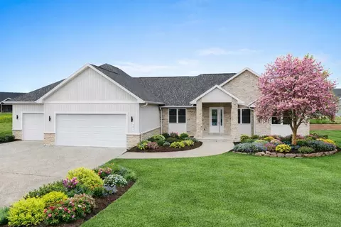Exterior - 266 E Sweetwater Way, Appleton, WI 54913 photo 2 of 6