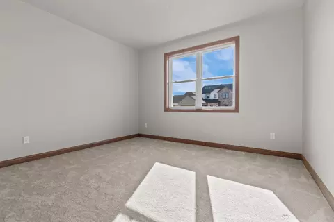 Bedroom - 266 E Sweetwater Way, Appleton, WI 54913 photo 9 of 10