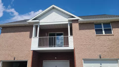 1807 Ridgeway Dr #38, De Pere, WI 54115