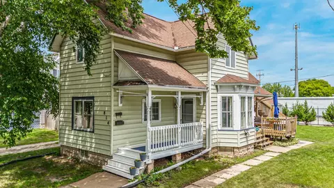 814 N Drew St, Appleton, WI 54911