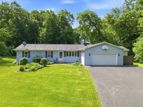 w7719 Chelen Ridge, Van Dyne, WI 54979