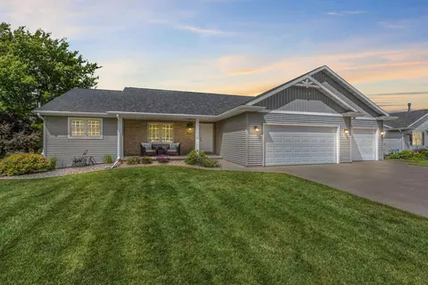 w6432 Rocky Mountain Drive, Greenville, WI 54942