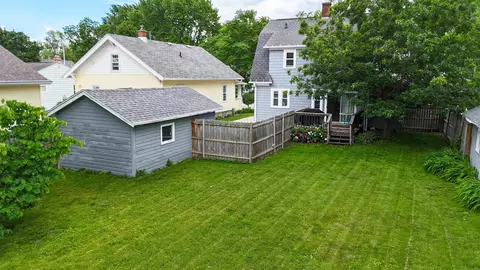 Exterior - 1210 W Packard St, Appleton, WI 54914 photo 3 of 9