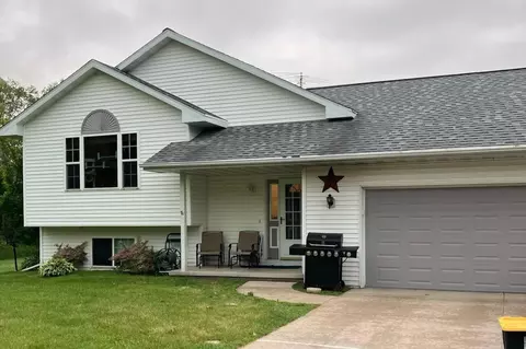 7791 Saindon Rd, Sobieski, WI 54171
