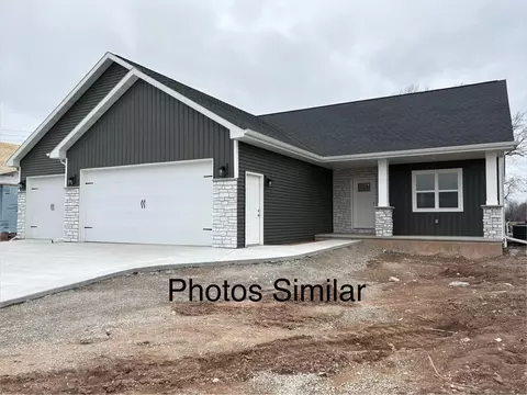 N8843 Killarney Way, Sherwood, WI 54952