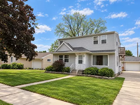 1617 Green St, Manitowoc, WI 54220