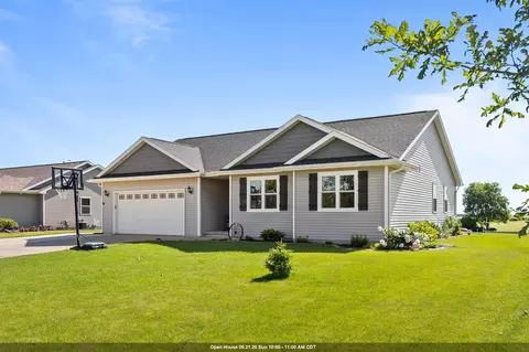 w6115 Sherwood Point Drive, Greenville, WI 54942