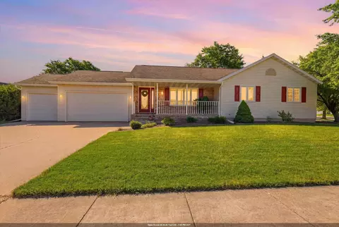 513 Frances St, Kaukauna, WI 54130