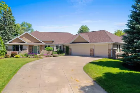 Exterior - 1900 E Orchard Blossom Dr, Appleton, WI 54915 photo 16 of 16