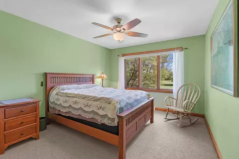 Bedroom - 1900 E Orchard Blossom Dr, Appleton, WI 54915 photo 6 of 8