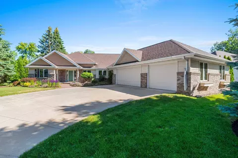 Exterior - 1900 E Orchard Blossom Dr, Appleton, WI 54915 photo 3 of 16