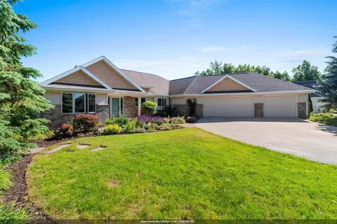1900 E Orchard Blossom Dr, Appleton, WI 54915