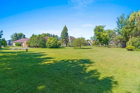 Exterior - 1900 E Orchard Blossom Dr, Appleton, WI 54915 photo 9 of 16