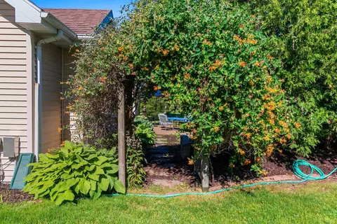 Exterior - 1900 E Orchard Blossom Dr, Appleton, WI 54915 photo 14 of 16