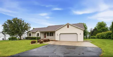 w2303 Saint Germaine Court, Appleton, WI 54915