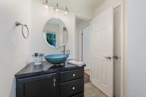 Bath - 1511 W Lindbergh St, Appleton, WI 54914 photo 2 of 3