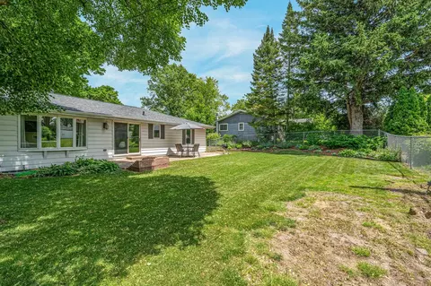 Exterior - 1511 W Lindbergh St, Appleton, WI 54914 photo 3 of 3