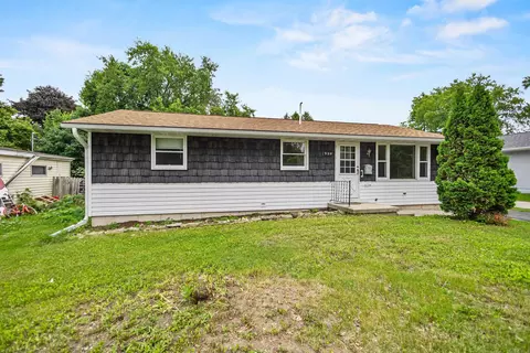 928 N 6th Ave, Sturgeon Bay, WI 54235