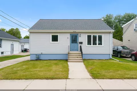 1014 24th St, Two Rivers, WI 54241