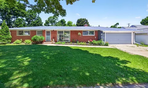 1304 Division St, Green Bay, WI 54303