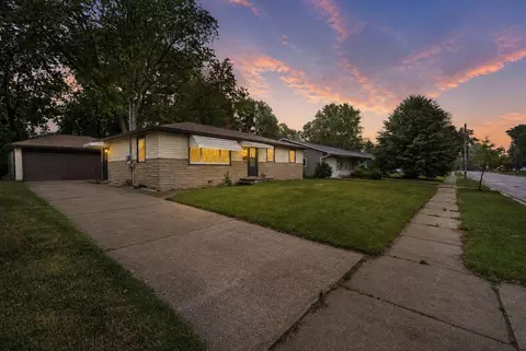 962 Coppens Rd, Green Bay, WI 54303