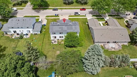 View/Area - 1633 W Weiland Ln, Appleton, WI 54914 photo 4 of 9