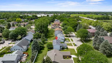 View/Area - 1633 W Weiland Ln, Appleton, WI 54914 photo 8 of 9