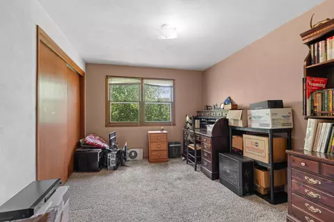 Bedroom - 1633 W Weiland Ln, Appleton, WI 54914 photo 1 of 8