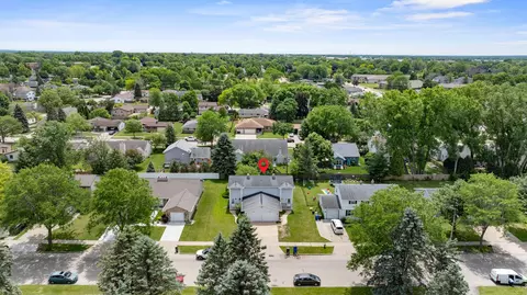 View/Area - 1633 W Weiland Ln, Appleton, WI 54914 photo 5 of 9