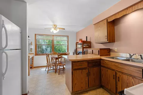 Kitchen - 1633 W Weiland Ln, Appleton, WI 54914 photo 3 of 5