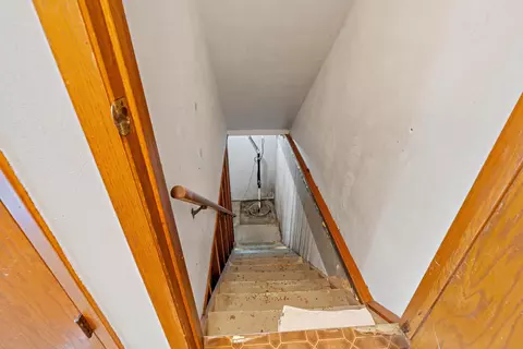 Entry Way - 1633 W Weiland Ln, Appleton, WI 54914 photo 4 of 4