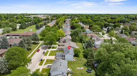 View/Area - 1633 W Weiland Ln, Appleton, WI 54914 photo 6 of 9