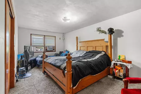 Bedroom - 1633 W Weiland Ln, Appleton, WI 54914 photo 7 of 8