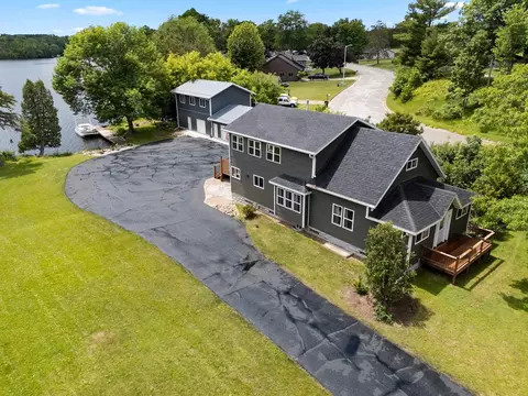 653 N Main St, Oconto Falls, WI 54154