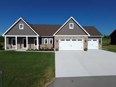 n929 Quarry Rim Road, Hortonville, WI 54944