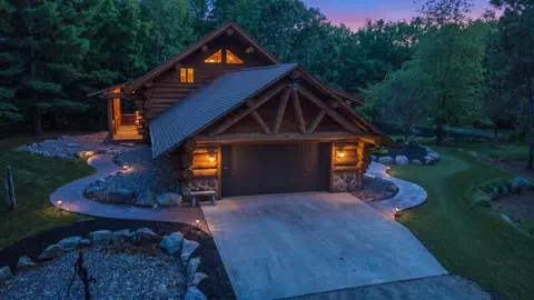 6046 E Stiles Tower Rd, Abrams, WI 54101