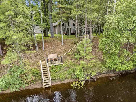 1418 Kloppman St, Crivitz, WI 54114