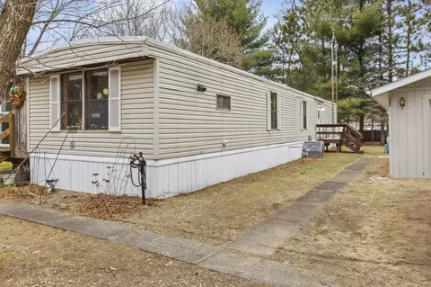 226 E Lohrville Ave, Redgranite, WI 54970