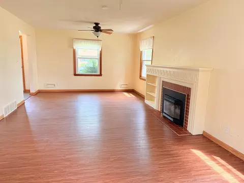 Living - 619 E Byrd St, Appleton, WI 54911 photo 3 of 3