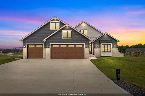 1162 Cleggs Ln, Hortonville, WI 54944