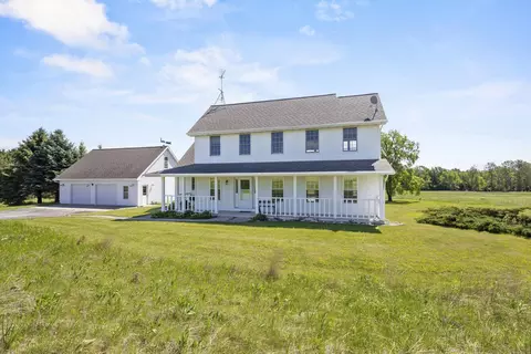 1322 S Lake Michigan Rd, Sturgeon Bay, WI 54235