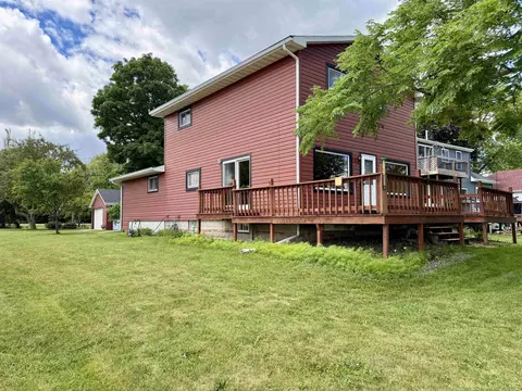 n8183 Lakeshore Drive, Fond Du Lac, WI 54937