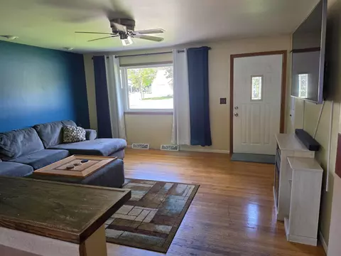 Living - 2404 Gmeiner Rd, Appleton, WI 54915 photo 2 of 2