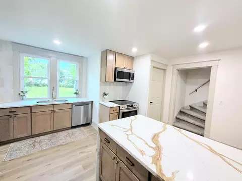 Kitchen - 1730 N Oneida St, Appleton, WI 54911 photo 3 of 5